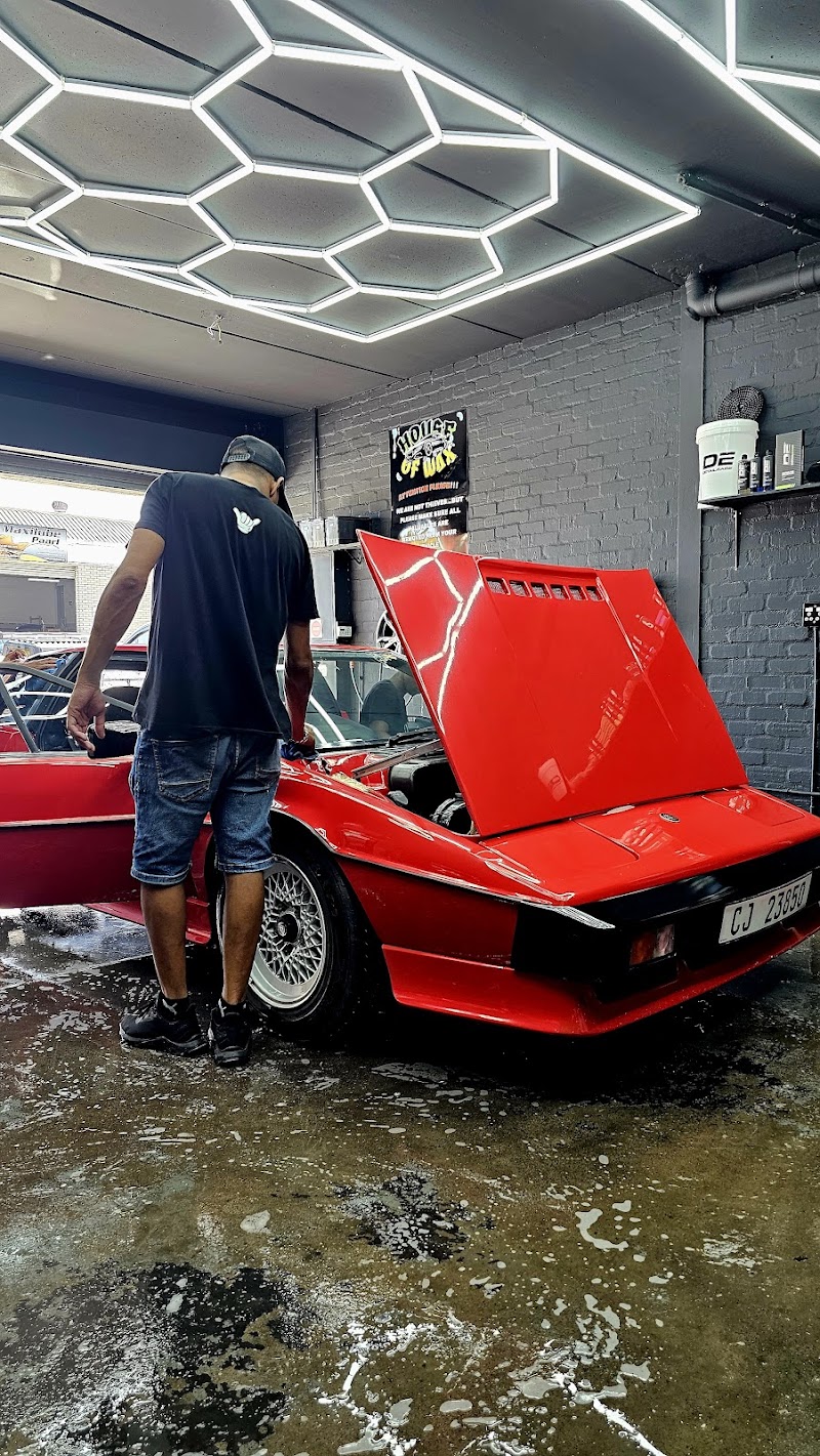 House Of Wax Carwash & Cafè - Photo 3